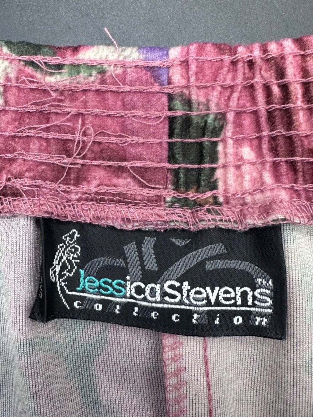 Vintage Floral Skirt Elastic Waist Size 12 Midi Purple Pink Roses Cottage USA - Picture 4 of 7